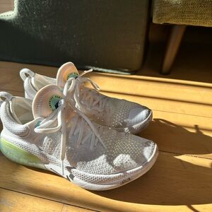 Nike White and Green Women's Sneakers